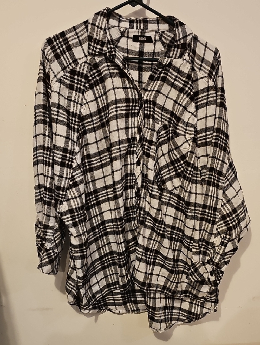 Womens BDG black and white dolman flannel top. Sz small!!!